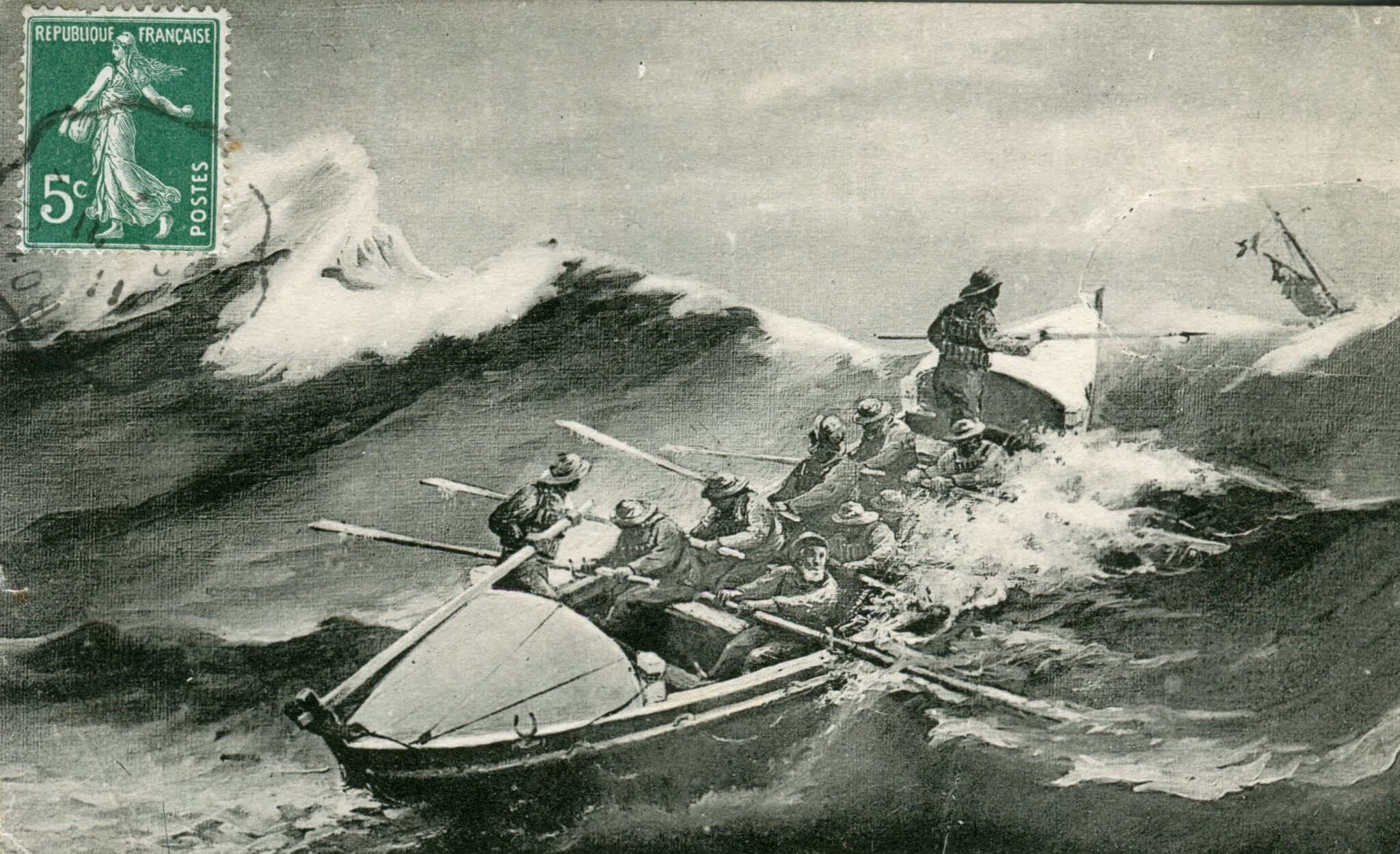 Sortie d'un canot de sauvetage dans les vagues © DR