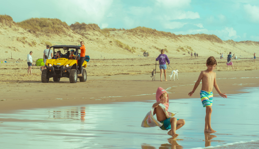 Les Sauveteurs en Mer dans leur véhicule d'intervention